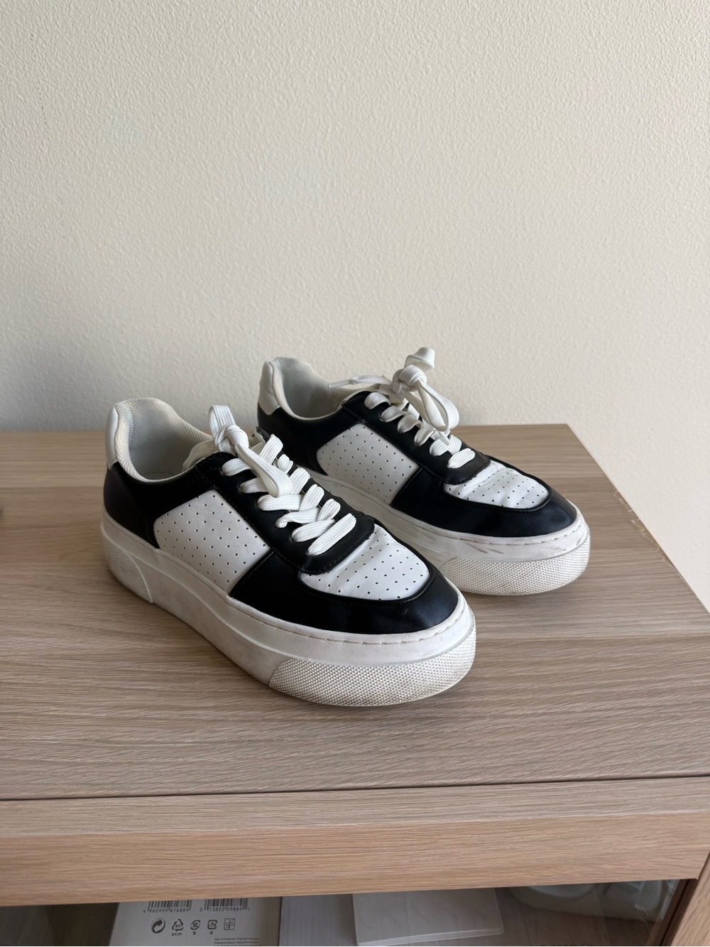 Steve Madden Black & White Platform Sneakers